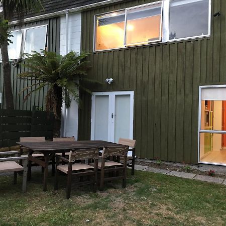 Water'S Edge City Retreat 罗托鲁阿 外观 照片