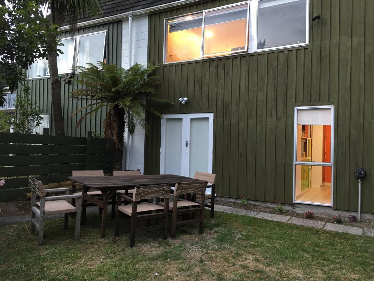 Water'S Edge City Retreat 罗托鲁阿 外观 照片